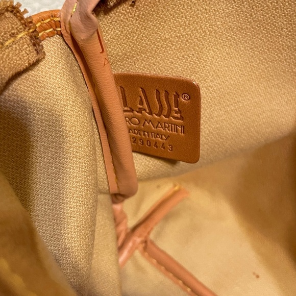 Alviero Martini Pouch/Cosmetic Bag - Picture 12 of 12